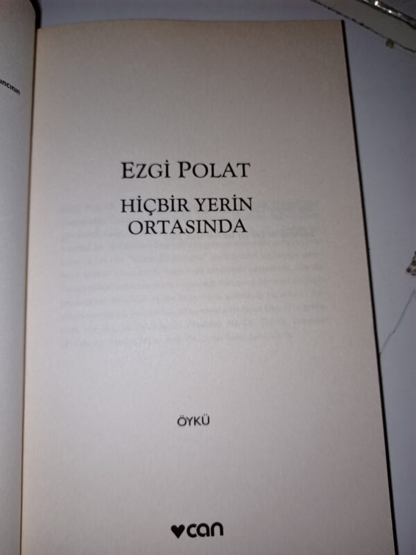 Ezgi Polat- Hiçbir Yerin Ortasında - Görsel 4